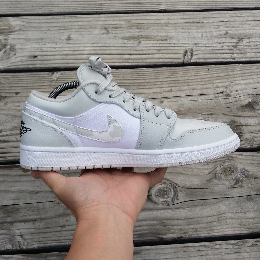 Women Size 10.5 / Size 9 Men Nike Air Jordan 1 Low White Camo Shoes Sneakers - Picture 3 of 8